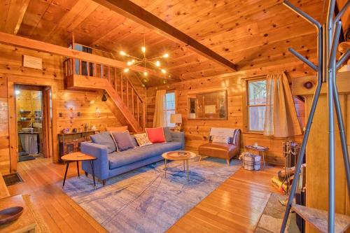 Ray's Dear Cottage — 4-Star Luxury Hotel in Wrightwood, United States