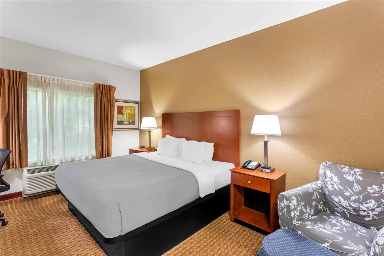 Quality Inn Near Interstate I94 - photo 21