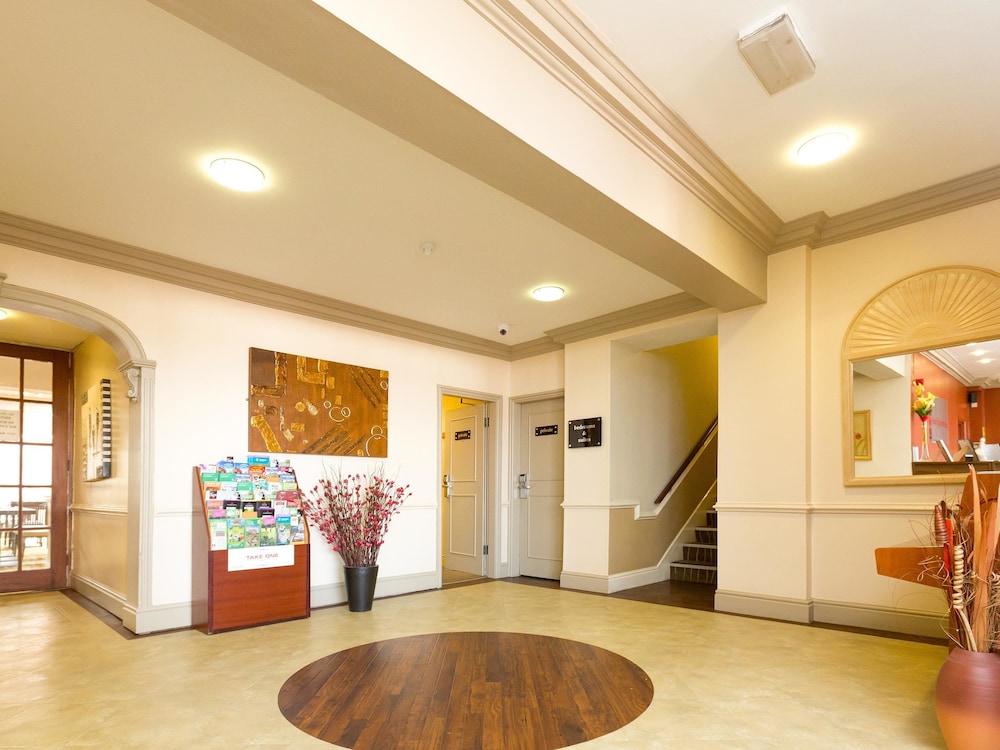 Gainsborough House Hotel - carbon neutral hotel in Kidderminster