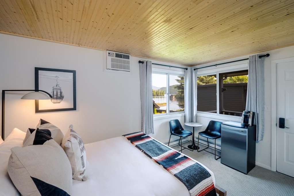 Placid Bay Hotel - photo 9