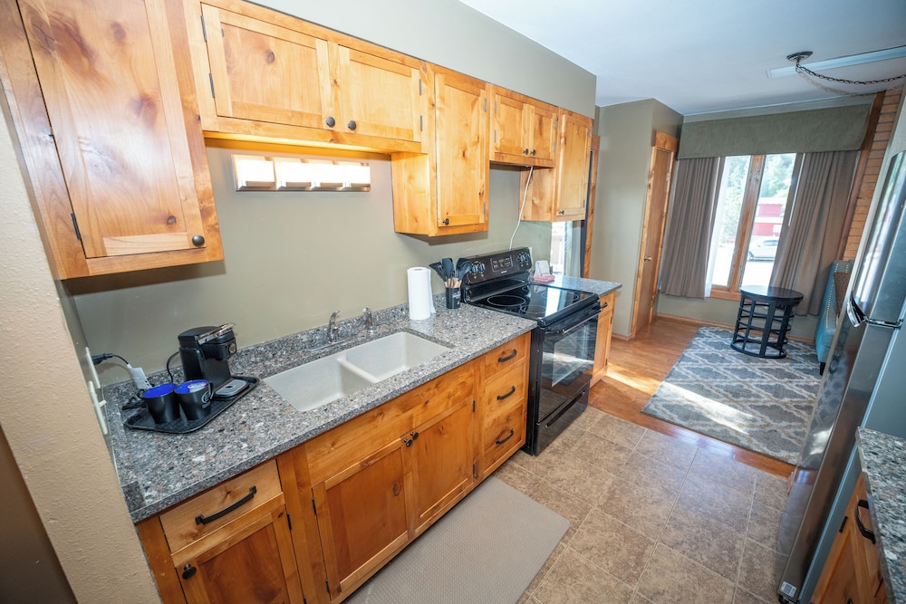 Silver Moon Inn - photo 108
