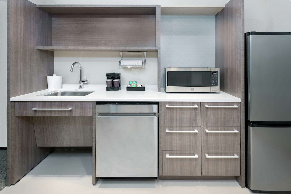 Home2 Suites by Hilton Orlando Near Universal - photo 21
