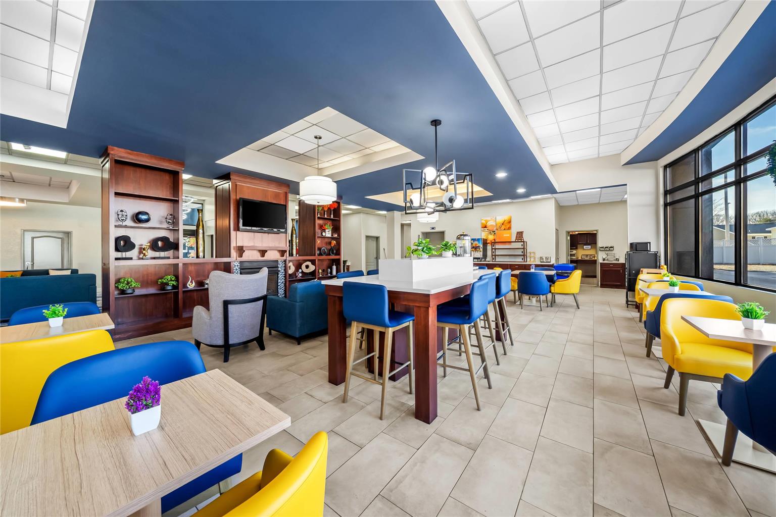 Comfort Inn & Suites Plainville Foxboro - photo 33