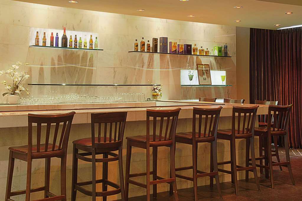 Ramada by Wyndham Los Angeles Koreatown West - photo 16