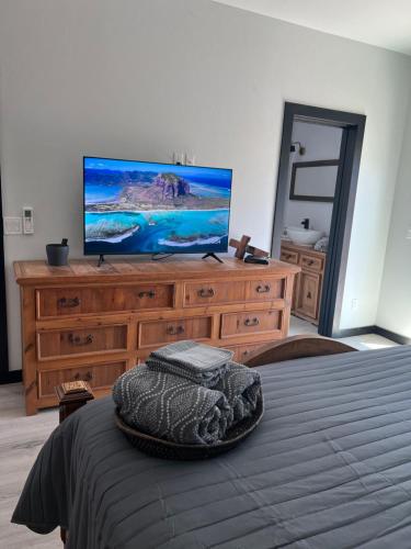 Pine Tree With King Bed in Prescott, United States