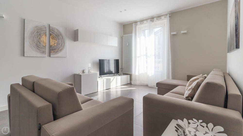 Italianway Vincenzo Monti 29 — 4-Star Luxury Hotel in Milan, Italy