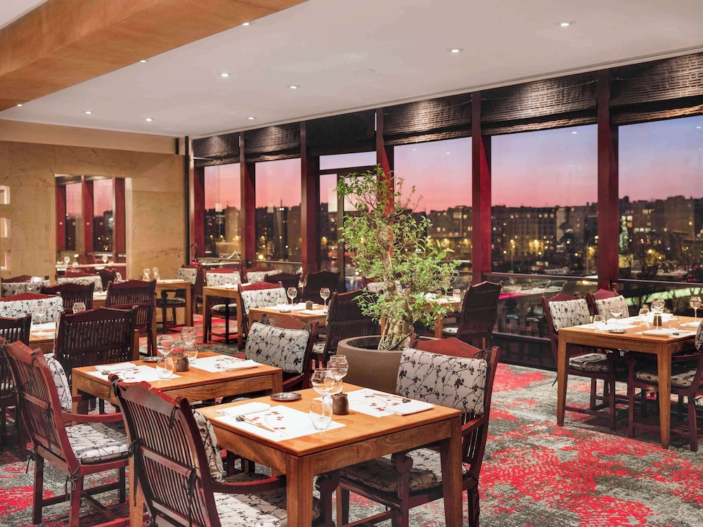 מזון ומשקאות