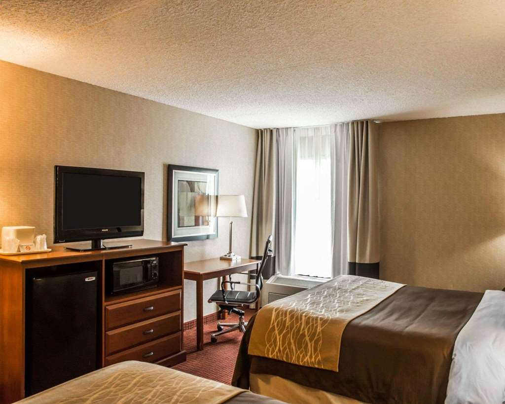 Quality Inn Springboro West - photo 3