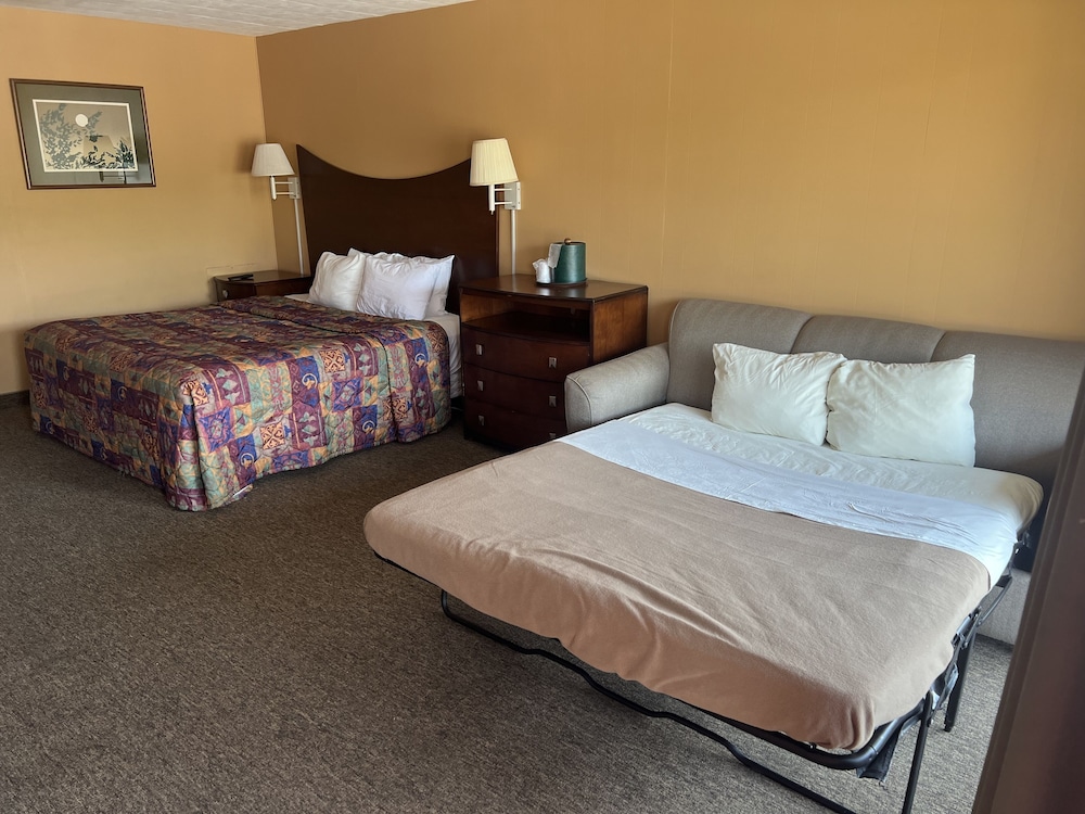 All Star Inn & Suites - photo 110