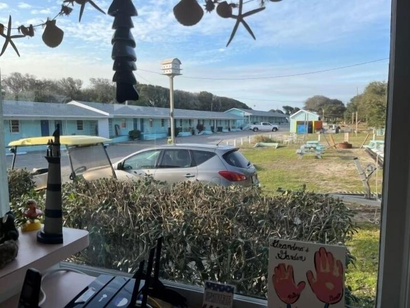 Swell Motel - photo 49