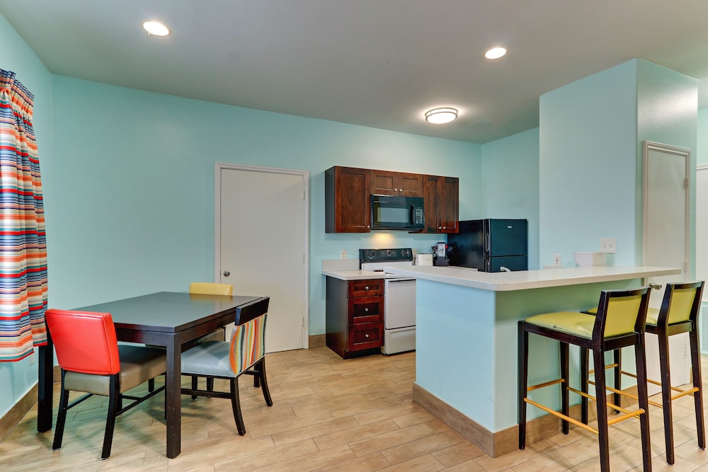 The Island Hotel Near Beach Port Aransas - photo 17