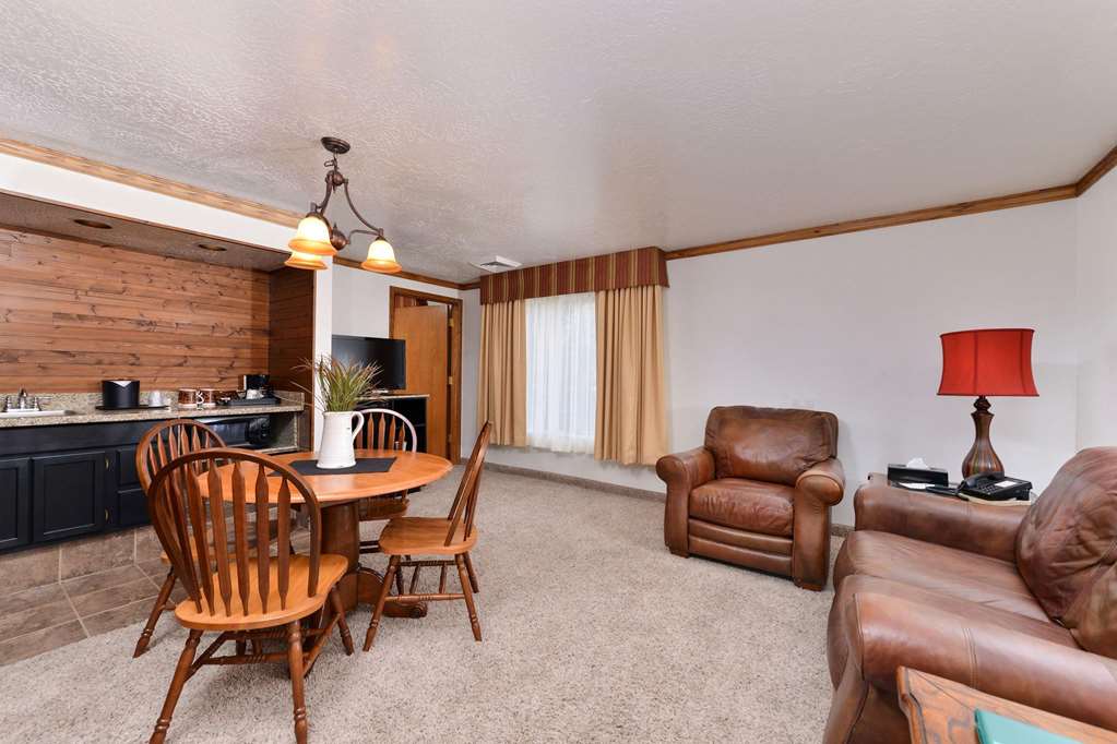 Quality Inn Vernal near Dinosaur National Monument - photo 19