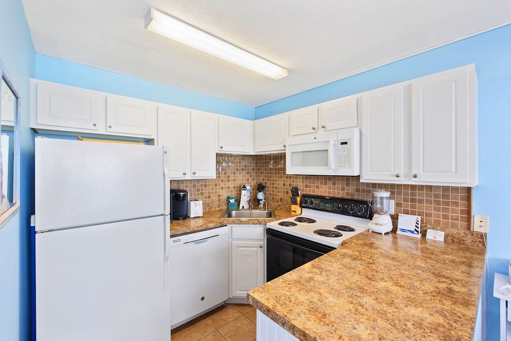 604 Lighthouse Landing by Atlantic Towers - photo 6