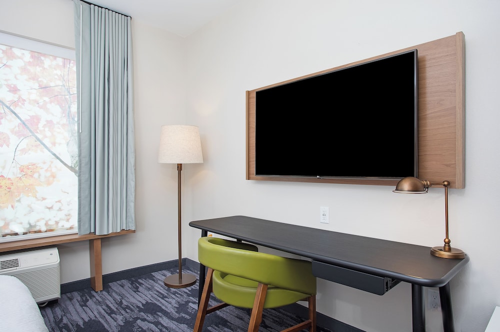Fairfield Inn & Suites by Marriott Pigeon Forge - photo 10