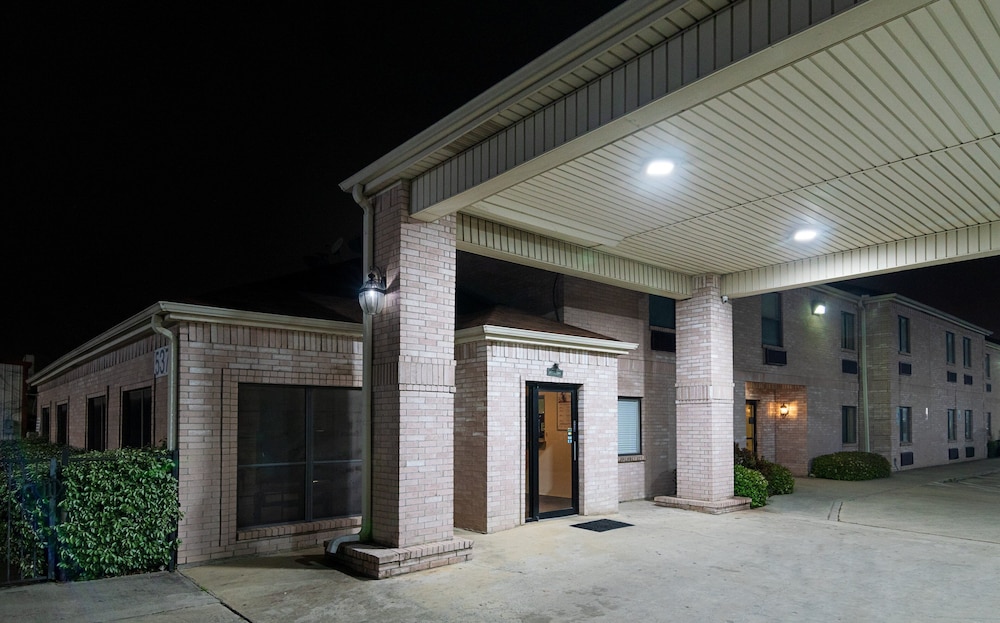 Red Roof Inn Fort Worth Saginaw - photo 36