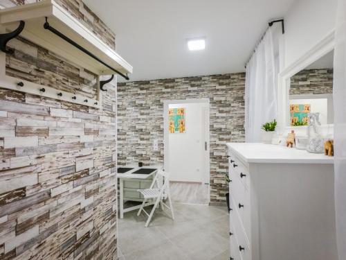 Malasits Apartman — 4-Star Luxury Hotel in Gyor, Hungary