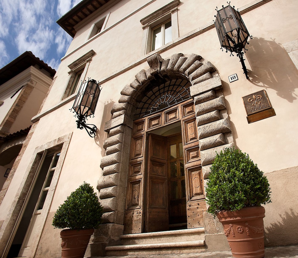 Relais & Chateaux Palazzo Seneca in Norcia, Italy