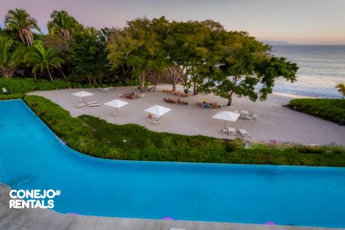 Bolongo Splendid 3 Habitaciones — 4-Star Luxury Hotel in Higuera Blanca, Mexico