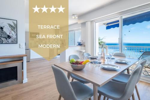 RARE 2 Br Seafront Apartment — 4-Star Luxury Hotel in Cannes, France