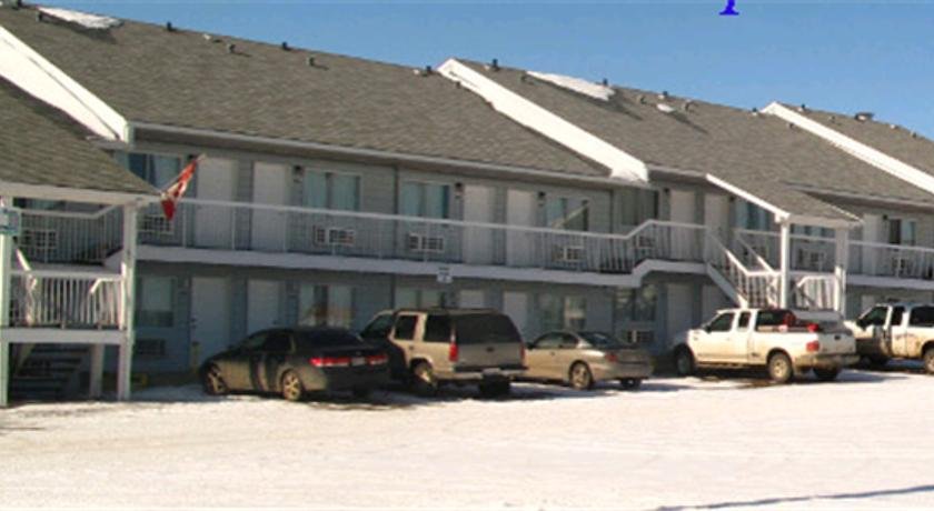 Hilltop Motor Inn — Elk Point — photo 2