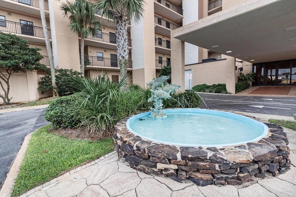 Navarre Towers 1205 - photo 16