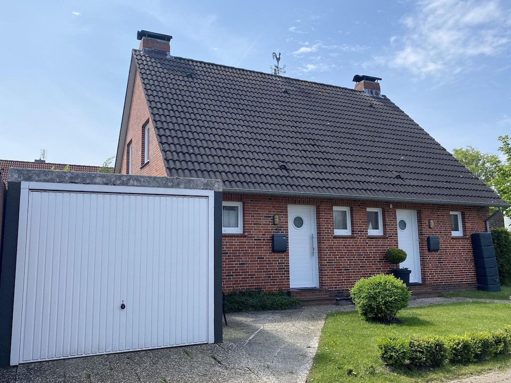 House in Dornumersiel Near Sandy Beach — 4-Star Luxury Hotel in Dornum, Germany
