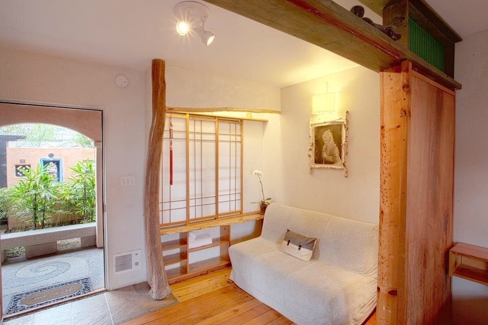 Les Artistes Inn - photo 25