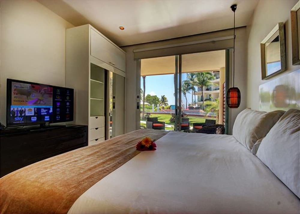 Beachfront Condo Hotel by Tripintravel in Playa Del Carmen, Mexico