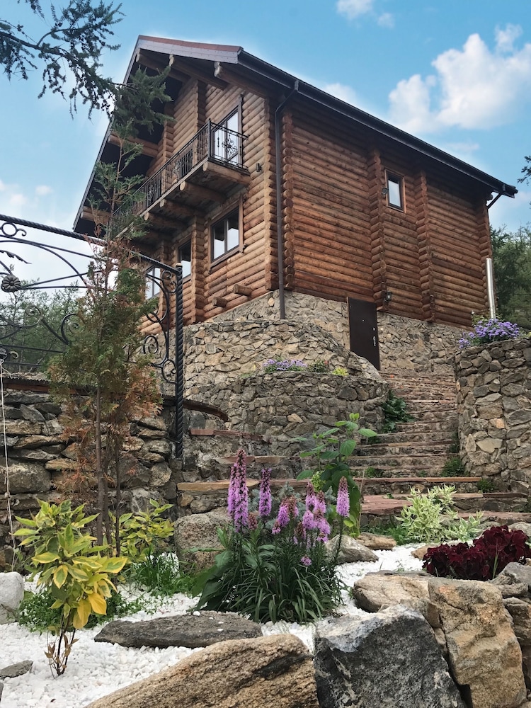 Villa Baikal Prestige — 4-Star Luxury Hotel in Yelantsy, Russia