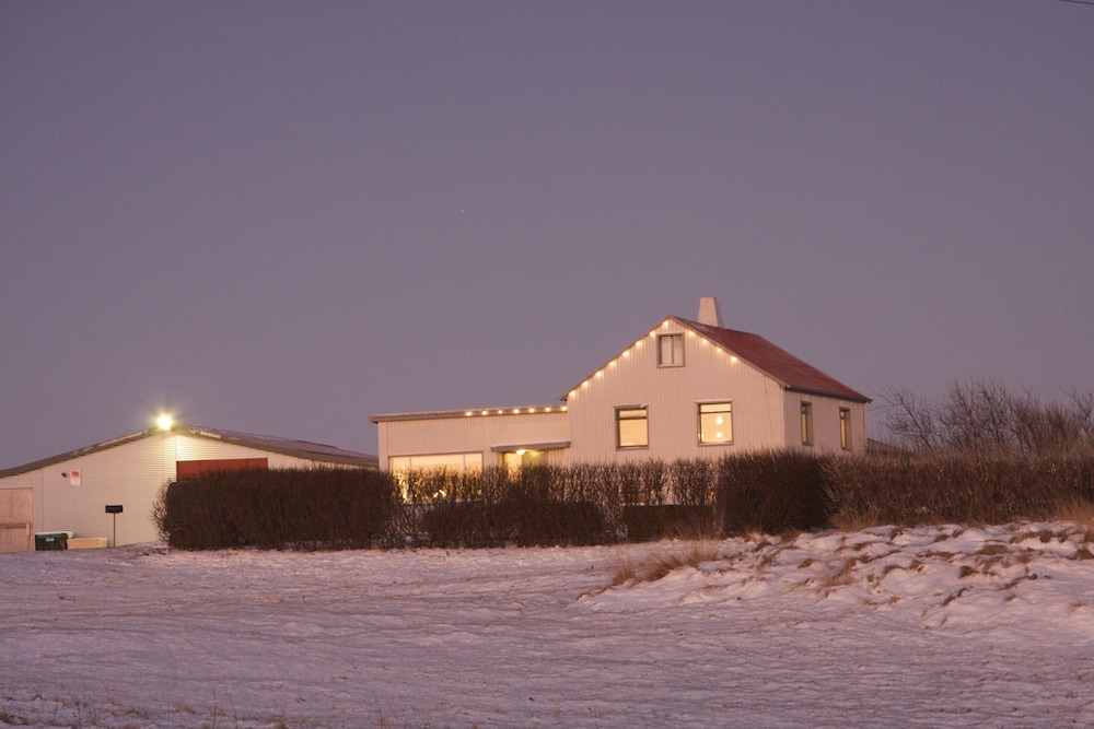 Lækjarkot Rooms and Cottages with Kitchen in Borgarnes, Iceland