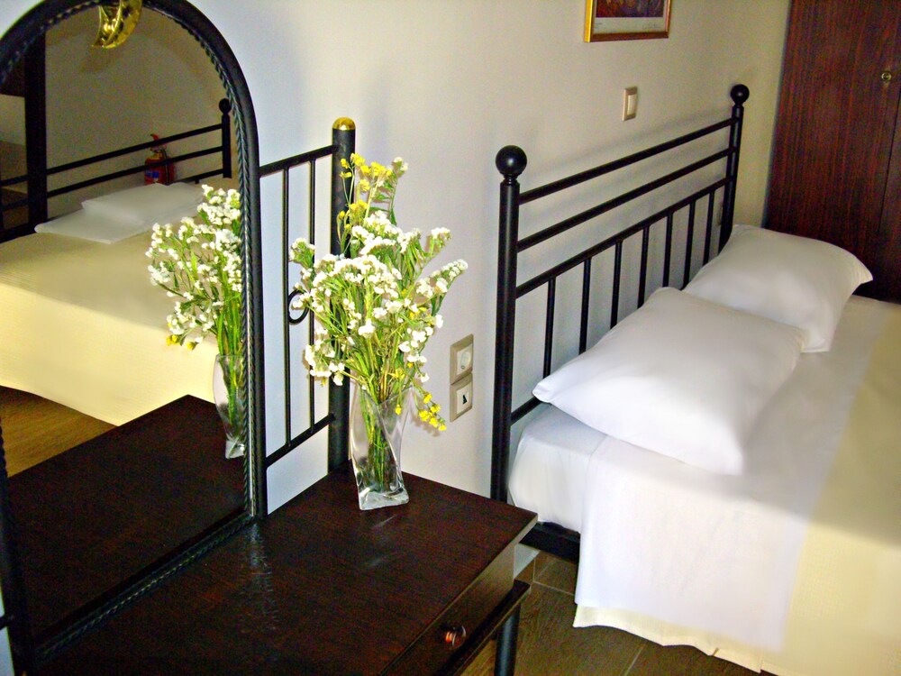 Room Honeymoon — Chania — photo 5