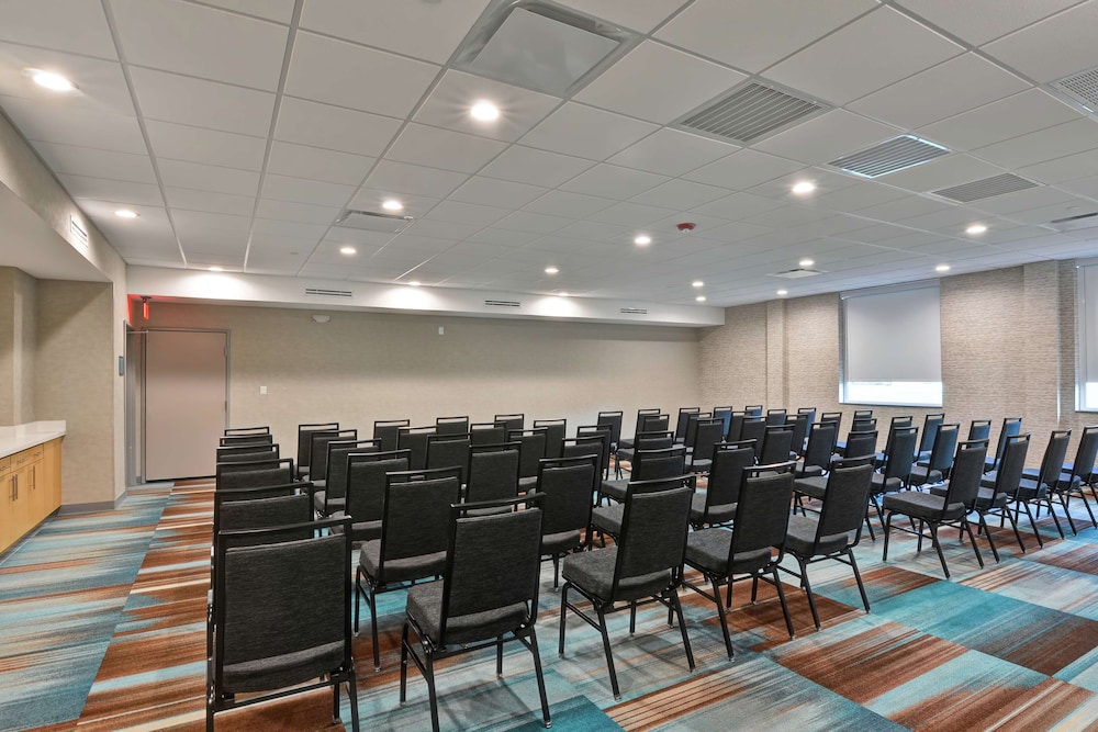 Home2 Suites by Hilton La Porte - photo 39