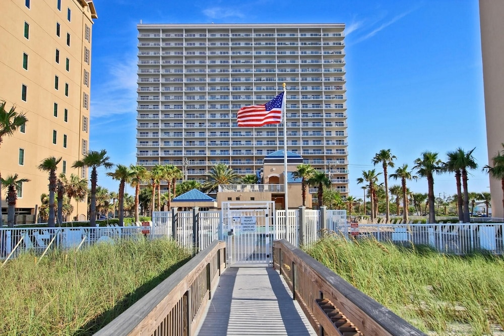 Crystal Tower 1002 in Gulf Shores, United States