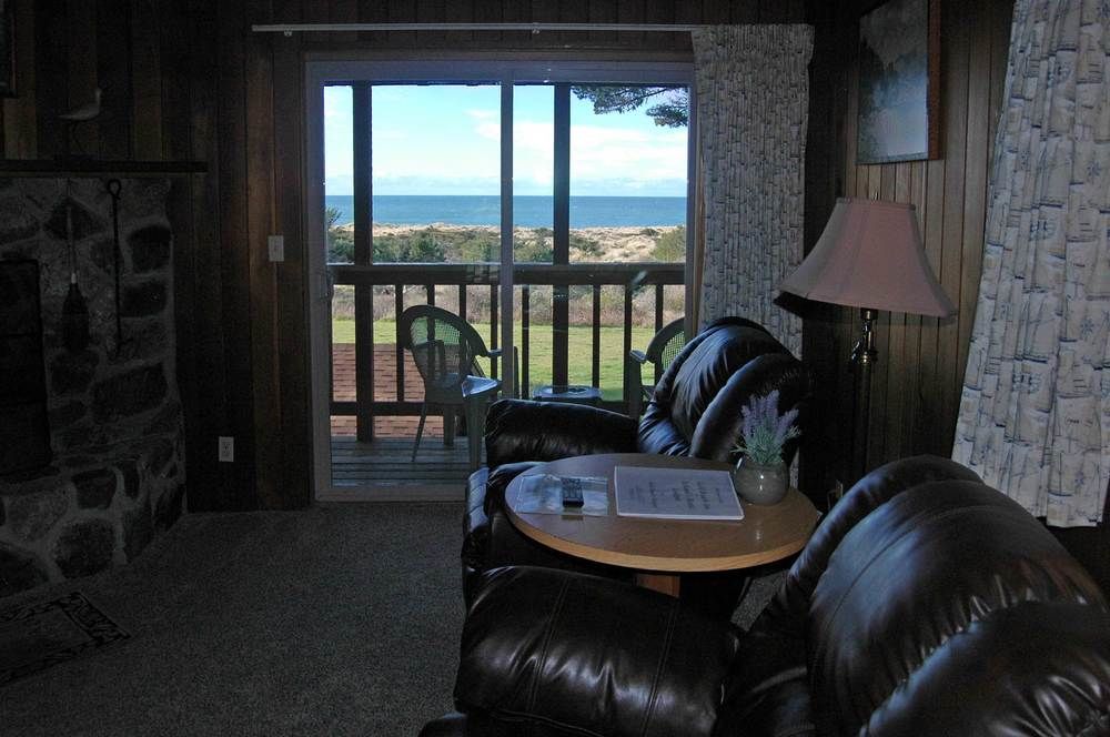 Ireland's Rustic Lodges - photo 6