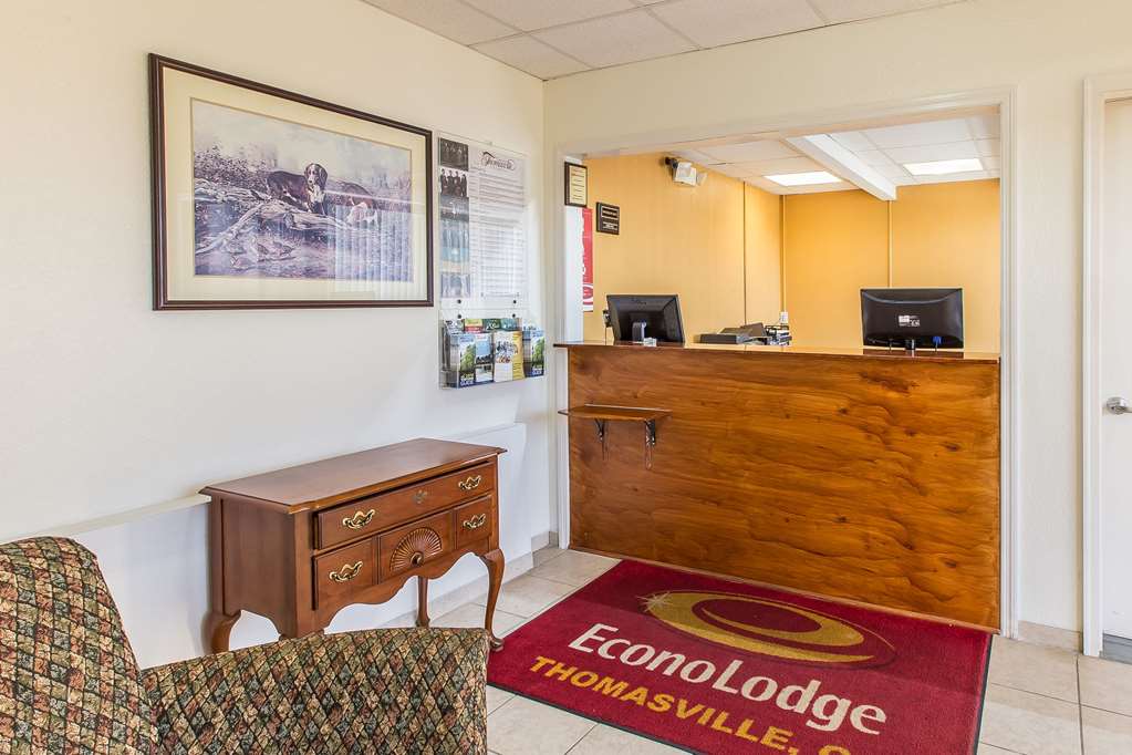 Econo Lodge Thomasville - photo 5