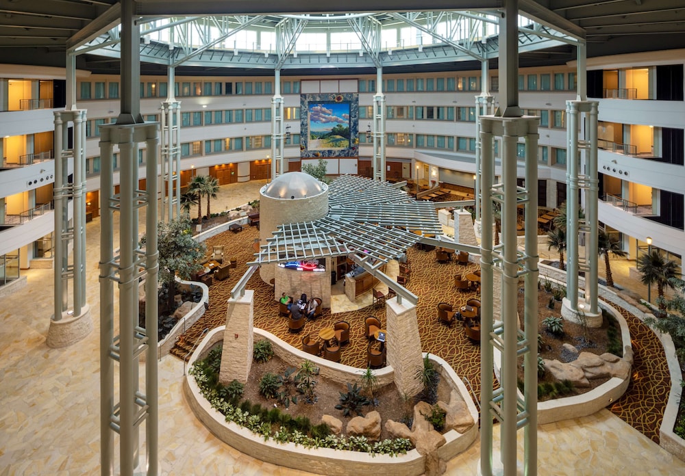Hilton Austin Airport - photo 3