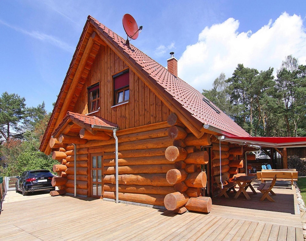 Blockhaus in Trassenheide — 4-Star Luxury Hotel in Karlshagen, Germany