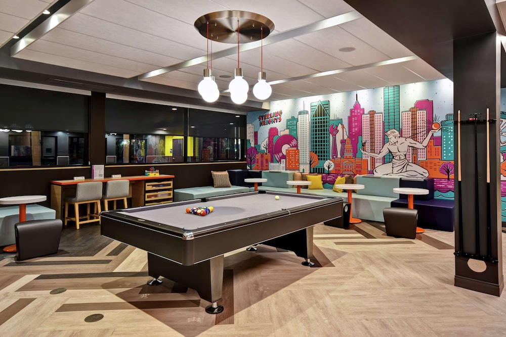 Tru by Hilton Sterling Heights Detroit - photo 5