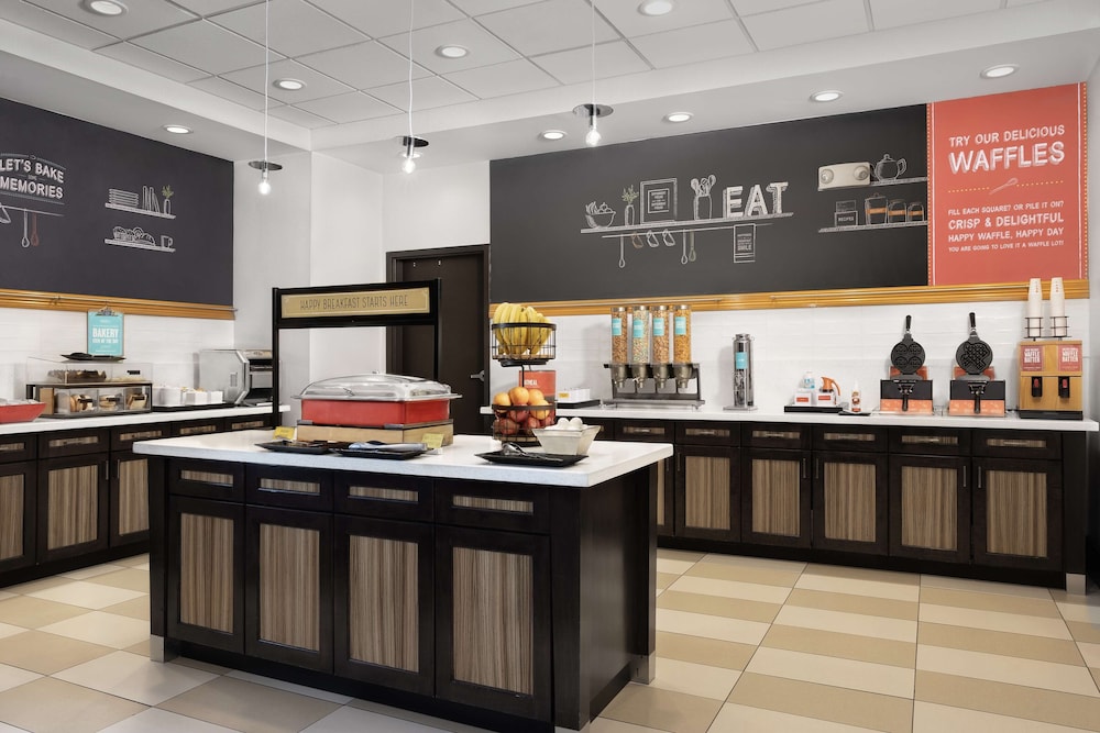 Hampton Inn & Suites El Paso East - photo 28