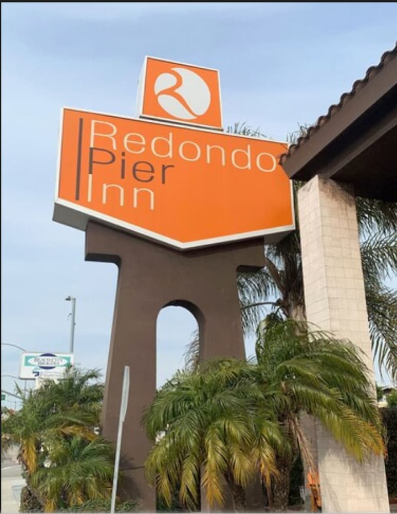 Redondo Pier Inn - photo 31