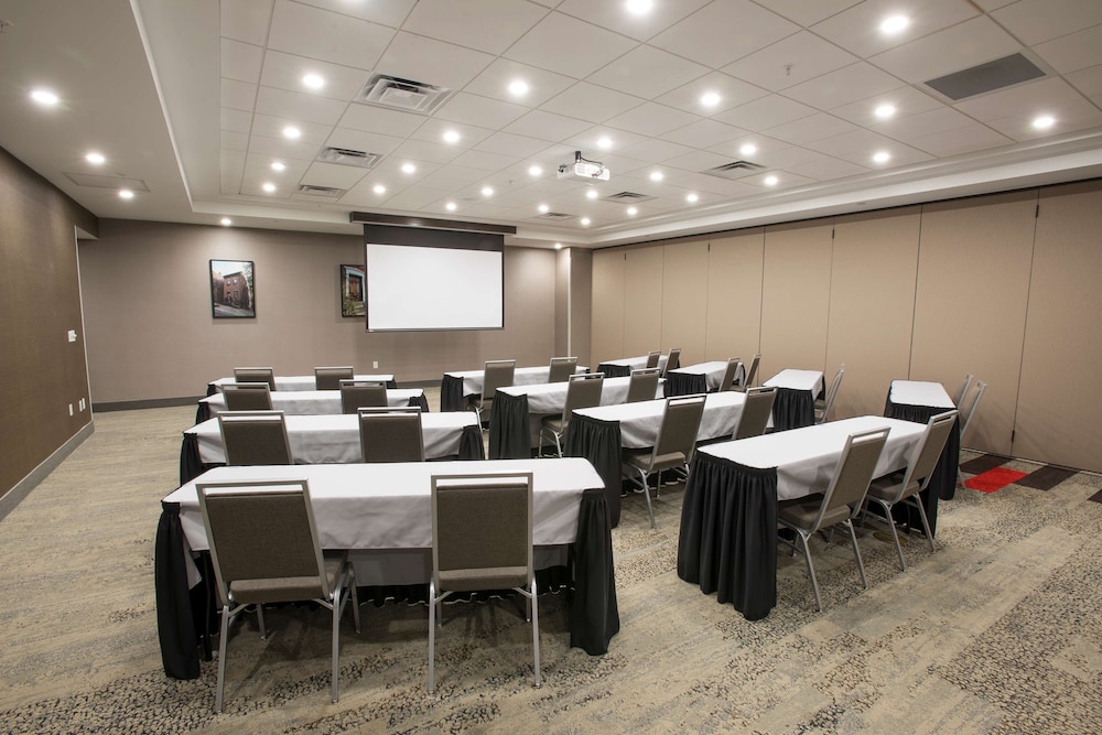 Hampton Inn & Suites Cincinnati Kenwood - photo 48