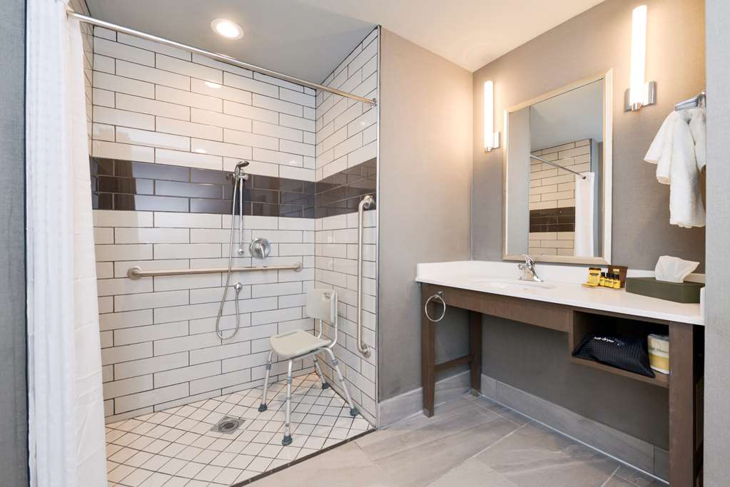 Best Western Plus Coalinga Inn - photo 28