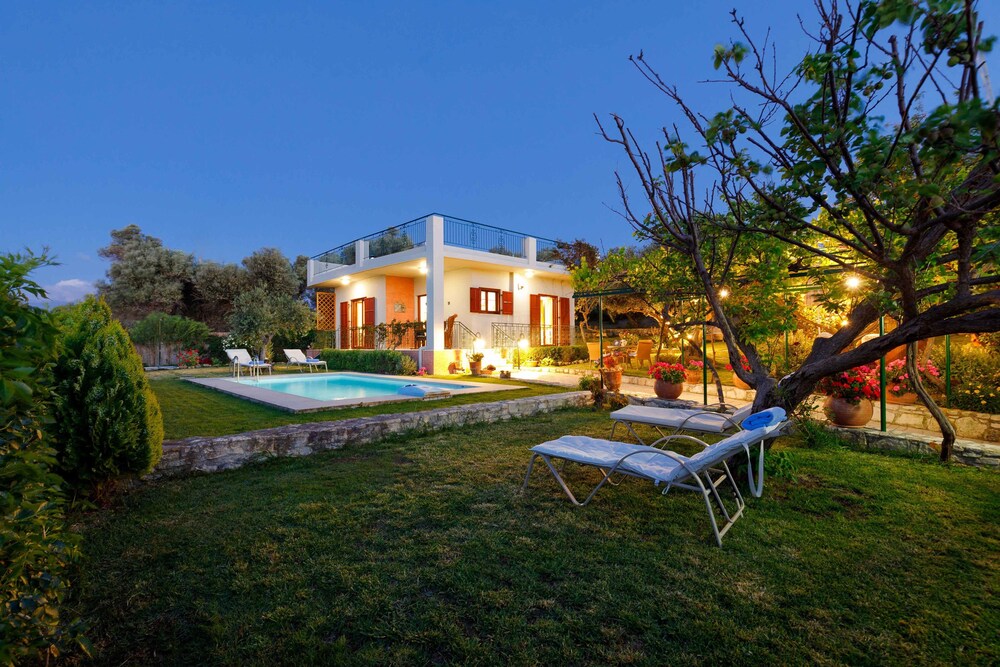 Lily's Cottage — 4-Star Luxury Hotel in Rethymno, Greece
