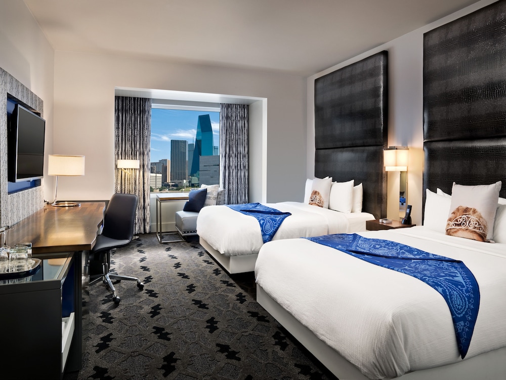 W Dallas - photo 17