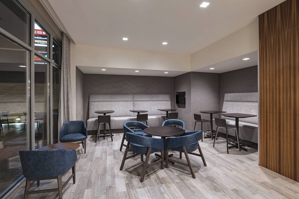 Courtyard by Marriott St. Louis Brentwood - photo 24