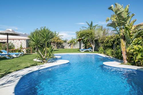 El Descanso Conil 2 — 4-Star Luxury Hotel in Conil De La Frontera, Spain