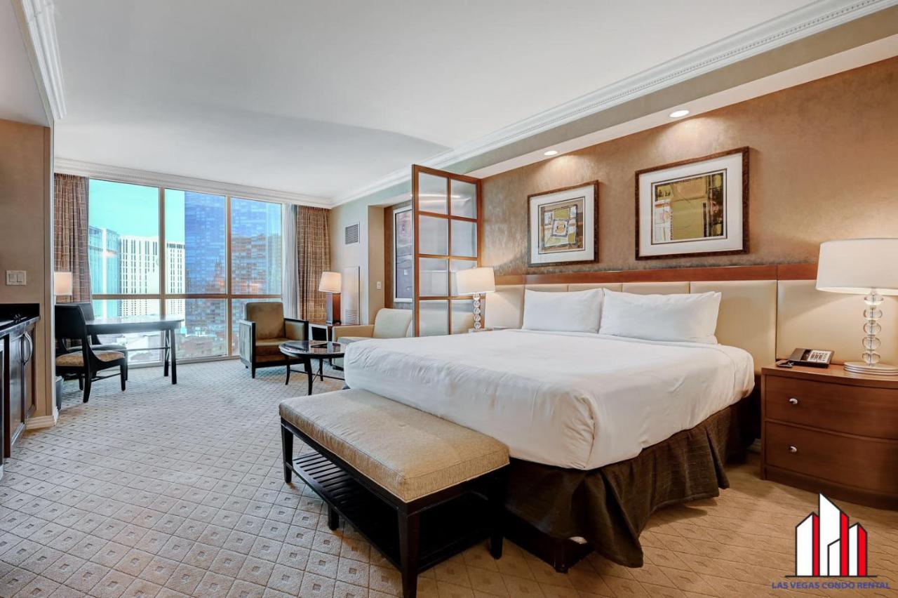 MGM Signature 15 611 Strip View Jacuzzi Studio
