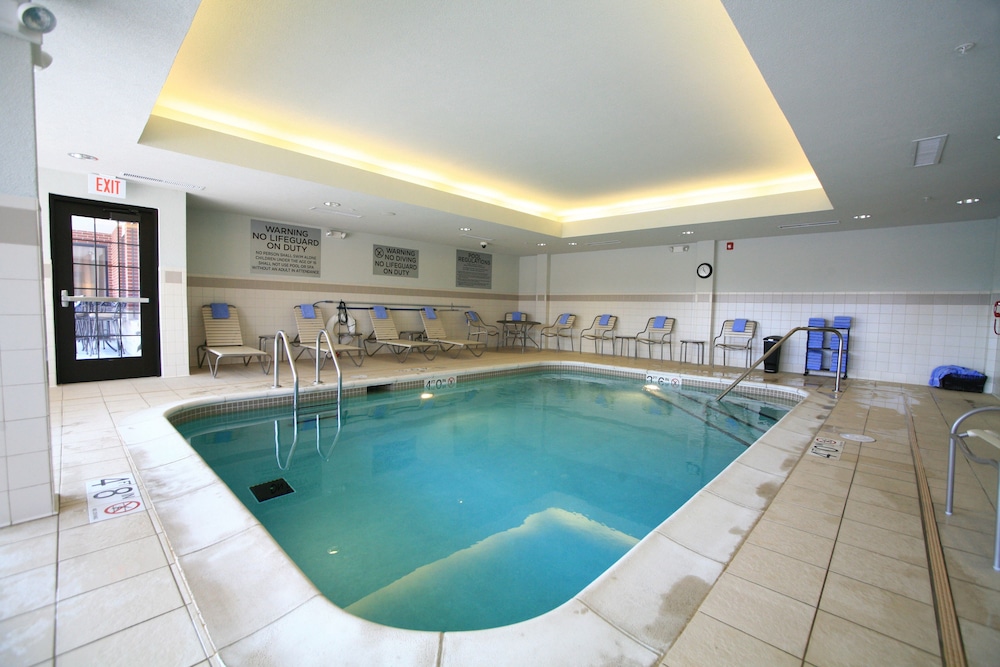 Courtyard Marriott Aksarben Village - photo 16