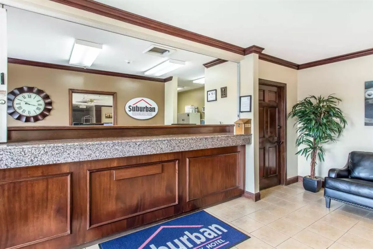 Suburban Studios near University of North Carolina Charlotte - photo 4