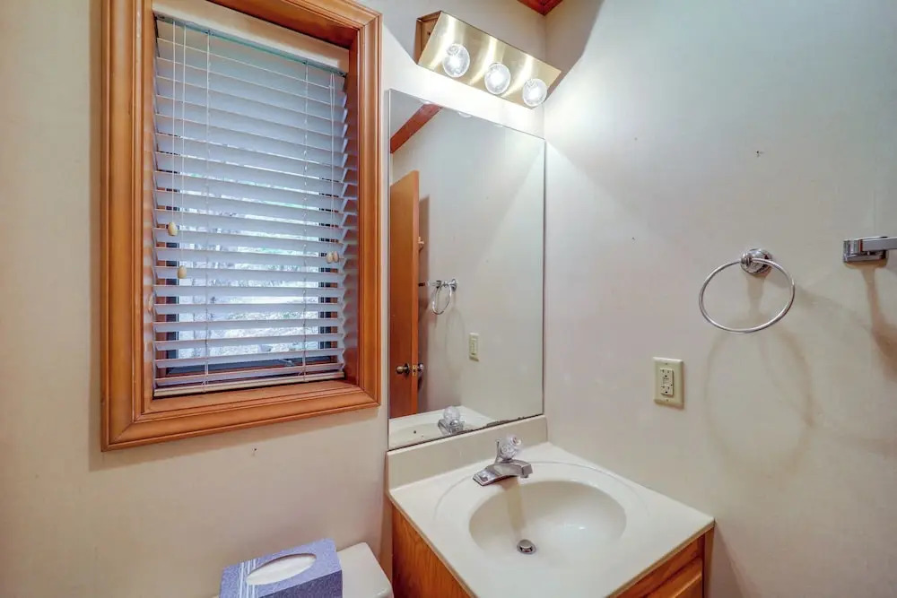 Half Mi To Sugar Mtn Resort Condo with Balcony - photo 10